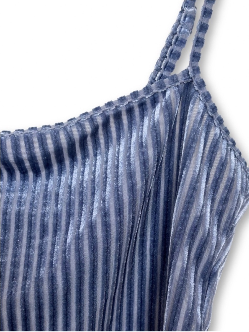 SHEIN Velvet Ribbed Cami - Picture 3 of 4